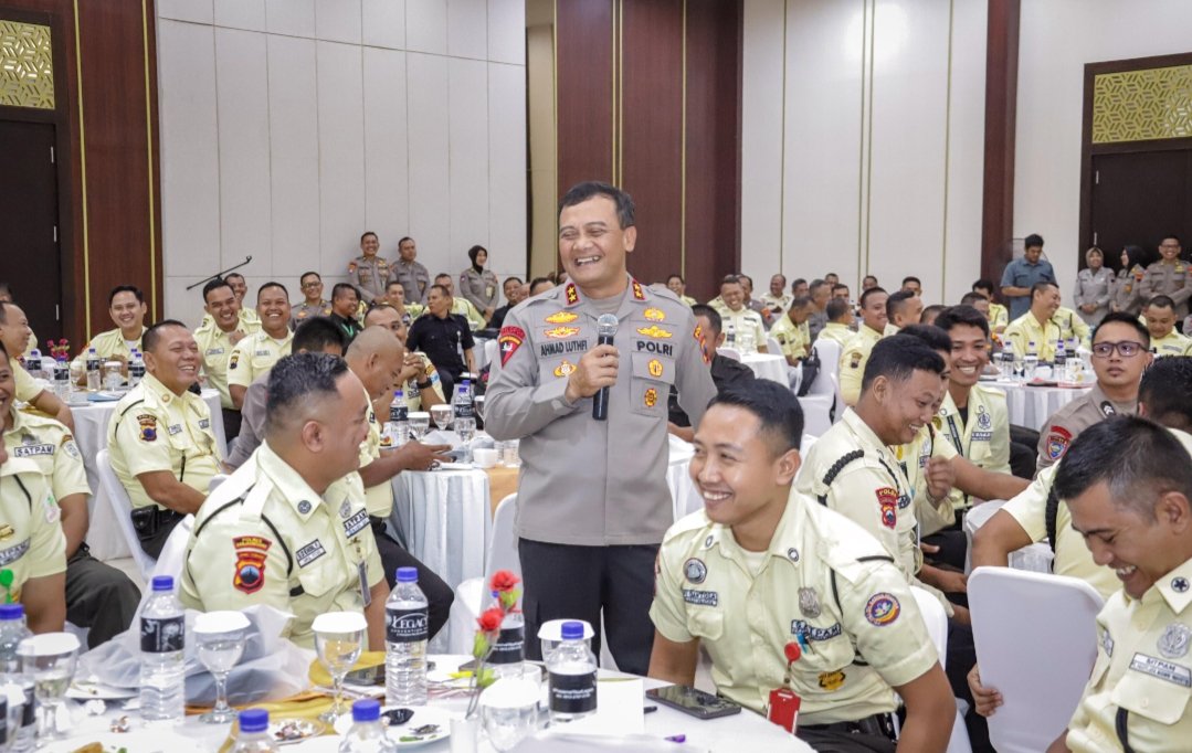 Satpam yang mengembalikan emas 500 gram milik penumpang di Stasiun Tawang mendapat apresiasi Kapolda Jateng